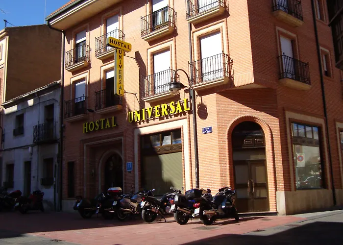 Hostal Universal Benavente